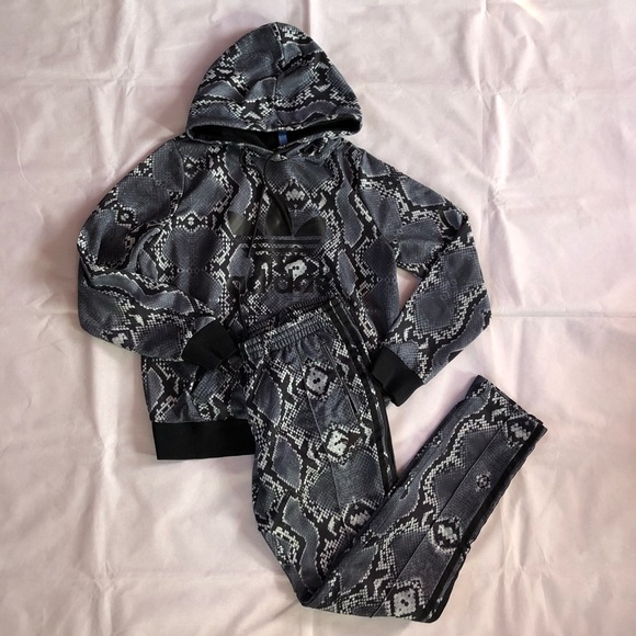 adidas Sweaters - Adidas set